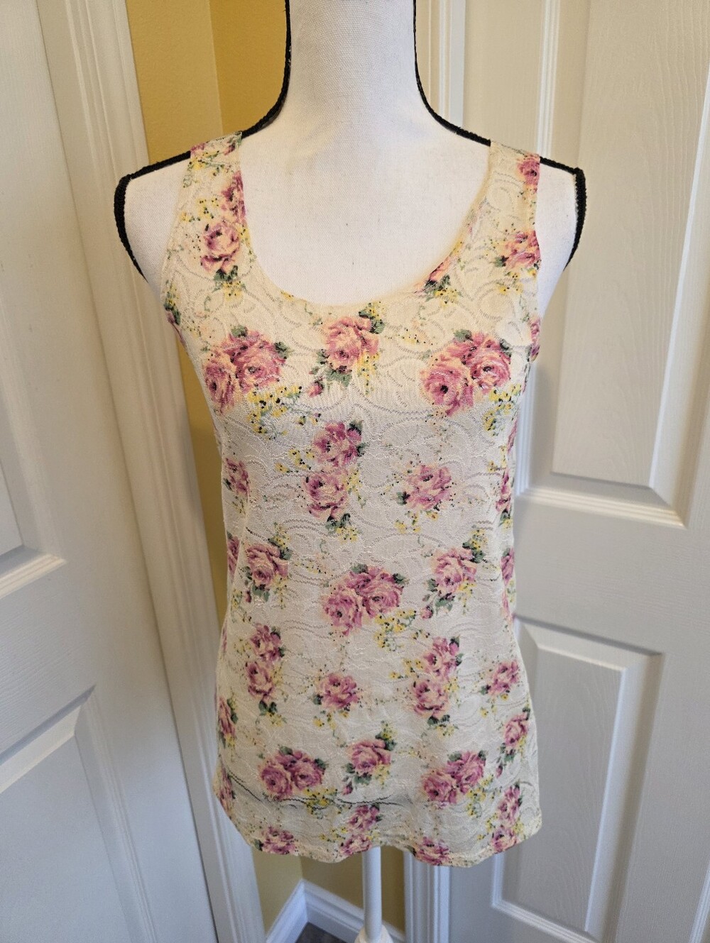 EVERLY FLORAL TANK TOP, SIZE S